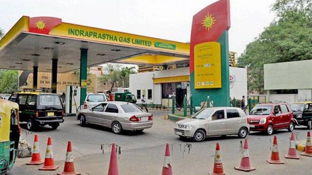 CNG की कीमतों में आज फिर हुई बढ़ोतरी, जानें क्या है ताजा रेट्स