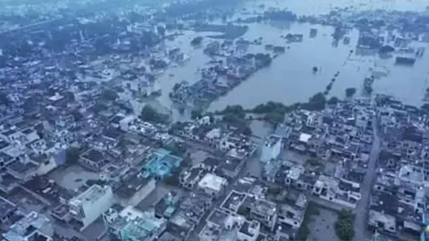 देर रात सिरसा-फतेहाबाद में टूटे बांध, 2 जिले डूबे, धारा 144 लागू...पढे़ं पूरी अपडेट