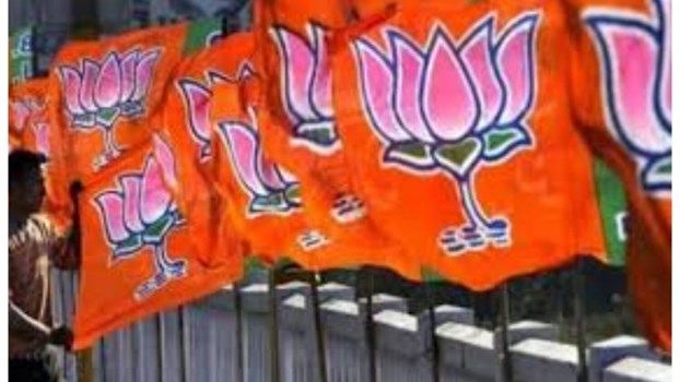 UP:लोकसभा 2024 के पहले BJP की तैयारी, बदले जाएंगे 35 जिलों के अध्यक्ष