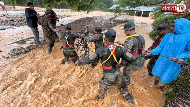 वायनाड में भूस्खलन से अब तक 151 लोगों के शब मलबे से निकाले, रेस्क्यू का आज दूसरा दिन