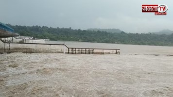 Up Weather: प्रदेश के 29 जिलों में भारी बारिश का अलर्ट, खतरे के निशान से ऊपर बह रही नदियां