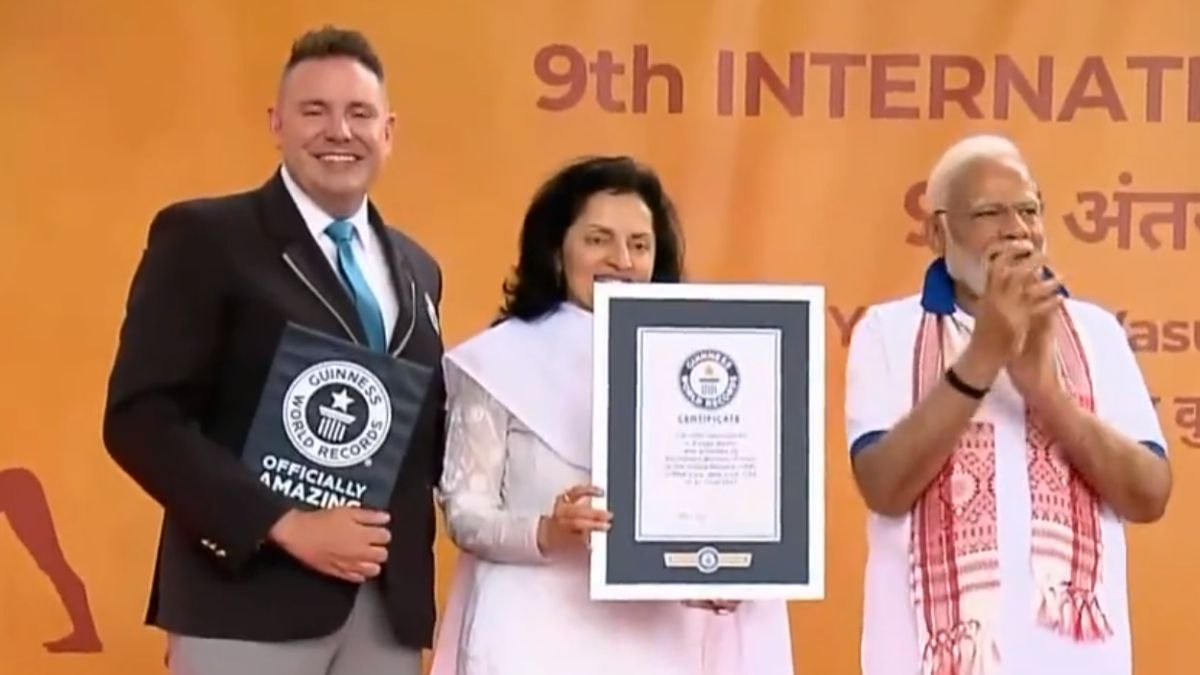 UN में योग करके पीएम मोदी ने बनाया Guinness World Record,देखें International Yoga Day की तस्वीरें
